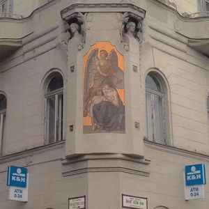 男人边摸边挵进去呻吟gif
